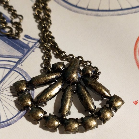 Banana Republic Antique Look Necklace - Picture 3 of 3